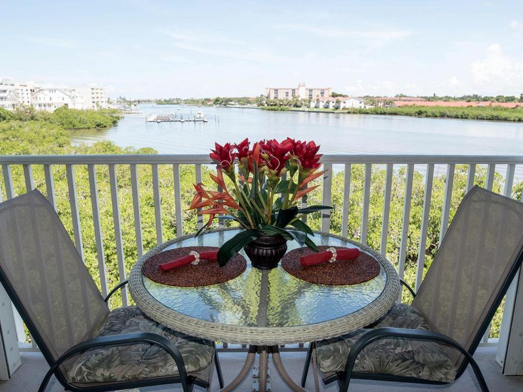 Gulf Retreat 2: Magnificent Water Views, Steps To Beach, None Cleaner, None Nicer! Clearwater Beach Exterior foto
